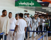 Llegan 199 connacionales desde Arizona en el Plan Vuelta a la Patria