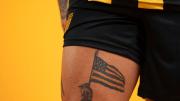 La enigmática foto que subió Peñarol de un jugador, sin nombrarlo, con un tatuaje: “De bandera la ilusión”