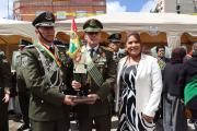 Diputada Pinto entrega reconocimiento al Comando Policial de El Alto por sus 37 años de labor institucional