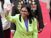 EE.UU. refuerza su respaldo a la líder chavista Delcy Rodríguez con el envío del jefe de la CIA a Caracas