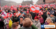 Miles de personas marchan en Dinamarca contra la amenaza de Trump de tomar Groenlandia