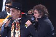 El Chaqueño Palavecino invitó a cantar a Javier Milei en Jesús María