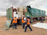 Tras requisa de dos camiones, decomisan 372 bolsas con carbonato de sodio y caen dos tragones con 174 cápsulas de droga
