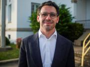 El político que propone crear un impuesto al pecado para las modelos de OnlyFans