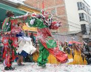 Alcaldía suspende parqueo en el Cementerio General por el Desentierro del Pepino
