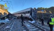 España decreta tres días de luto por la tragedia ferroviaria