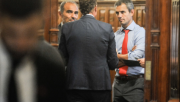 El clan Menem quiere desplazar a Santiago Caputo tras el debate por la Reforma Laboral