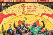 Senegal se quedó con la Copa de África en una noche de tensiones