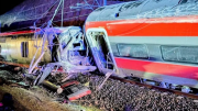 Tragedia ferroviaria en España: 21 muertos tras choque de dos trenes de alta velocidad