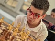 Faustino Oro firmó tablas con Bibisara Assaubayeva y se mantiene como escolta en el torneo Challenger del Tata Steel