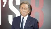 El diseñador italiano Valentino muere en Roma a los 93 años