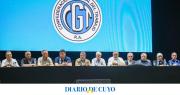 El ala dura del sindicalismo se divide y los gremios del transporte se alinean con la CGT