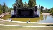 Montaron un escenario flotante en el lago del Parque General San Martín para hacer festivales