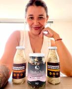 Frutas, hierbas y sazonadores con hortalizas deshidratadas: la apuesta de joven rural para aprovechar el abundante sol de Paihuano