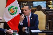 Investigan a presidente de Perú por tráfico de influencias