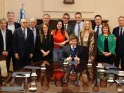 El Gobierno prohibirá viajar en primera clase a funcionarios, salvo ministros