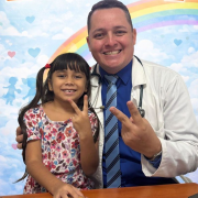 “Ser pediatra es cuidar la salud desde el primer día de nacidos”