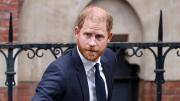 Príncipe Harry está en Londres para juicio por publicación en la prensa de datos privados sobre su vida: El jueves declarará