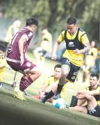 Empate de granates y canarios en amistoso