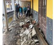 Subalcaldía Centro activa acciones inmediatas tras el desplome del pasillo de la Unidad Educativa Ayacucho