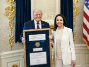 Trump elogió a María Corina Machado y sugiere un posible papel político en Venezuela