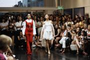 Moda local en escena: el MNBA de Neuquén vivió el primer microdesfile Enhebra del 2026