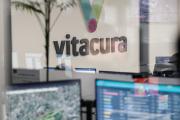 Exfuncionario de Vitacura captado manteniendo relaciones sexuales al interior de municipio interpone demanda por $200 millones
