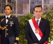 Legisladores peruanos presentan mociones para destituir al presidente interino