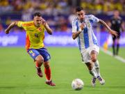 Independiente cerró a su segundo refuerzo: quién es lateral colombiano que jugó dos Mundiales y convenció a Gustavo Quinteros