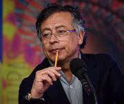 Petro se pronunció ante el respaldo de la Contraloría por la colocación de bonos TES