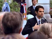 De la pregunta incómoda a Alberto Fernández a los mundiales de oratoria: quién es Ian Sielecki, el embajador que pidió tapar un mapa por Malvinas