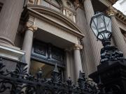 Juicio de YPF en Nueva York: los demandantes contra la Argentina piden saber dónde está el oro del Banco Central