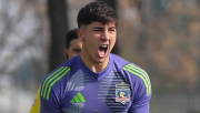 Fue clave ante Peñarol: La historia de Gabriel Maureira, el joven arquero que debutó esta pretemporada en Colo Colo