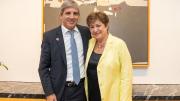 Caputo se reunió con la titular del FMI en Davos y recibió elogios por la marcha de la economía
