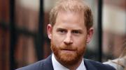 Al borde de las lágrimas y con la voz entrecortada: Harry acusa a tabloides de hacer un infierno la vida de Meghan