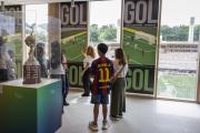 Neymar ya se exhibe como leyenda en una exposición interactiva