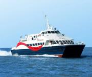 Gobierno quiere mantener tasa fluvial de Buquebus y Colonia debe cobrarle a pasajeros