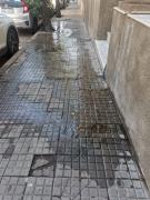 Preocupación por importante pérdida de agua en pleno centro