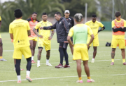 Barcelona concluye entrenamientos en Quito
