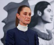 México evalúa detener envíos de petróleo a Cuba por temores de represalias de Trump