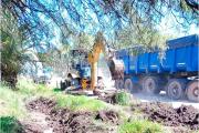 Pinto: refuerzan trabajos de mantenimiento de desagües y colocan caños