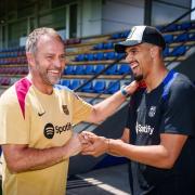 Hansi Flick revela el estado mental actual de Ronald Araújo