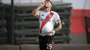 River dejó atrás un mal 2025 y debutó con un buen triunfo sobre Barracas