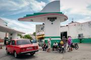El fin del petróleo venezolano para Cuba desata las colas por combustible en la isla