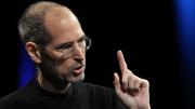 Steve Jobs y la obsesión por los detalles: la lección que el CEO de Airbnb aprendió y la Generación Z rechaza
