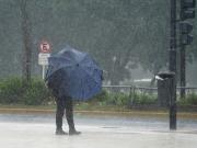 Clima extremo: rigen alertas naranja y amarilla por tormentas y calor en 17 provincias