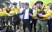 El Gobernador encabezó un acto en Necochea junto a scouts y bomberos