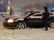 Tormenta de frío y nieve en Estados Unidos: más de 30 estados en alerta, 14 mil vuelos cancelados y hasta 240 millones de personas afectadas