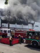 Incendio en colchonería no tuvo víctimas