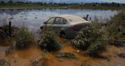 Tiempo en Zonda: las fotos de las escenas desoladoras que dejaron las inundaciones y el video del auto atrapado
